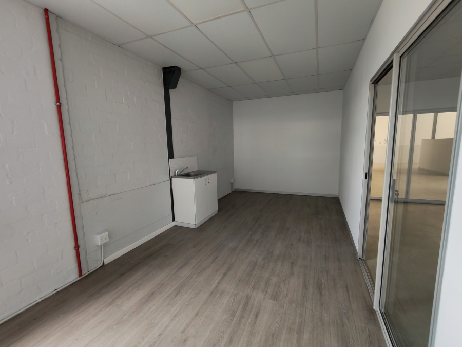 To Let Commercial Property for Rent in Firgrove Western Cape